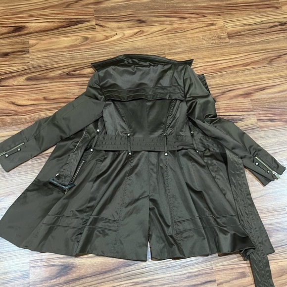 Bebe Trench Coat, NWOT, size xsmall, brown - Picture 7 of 9